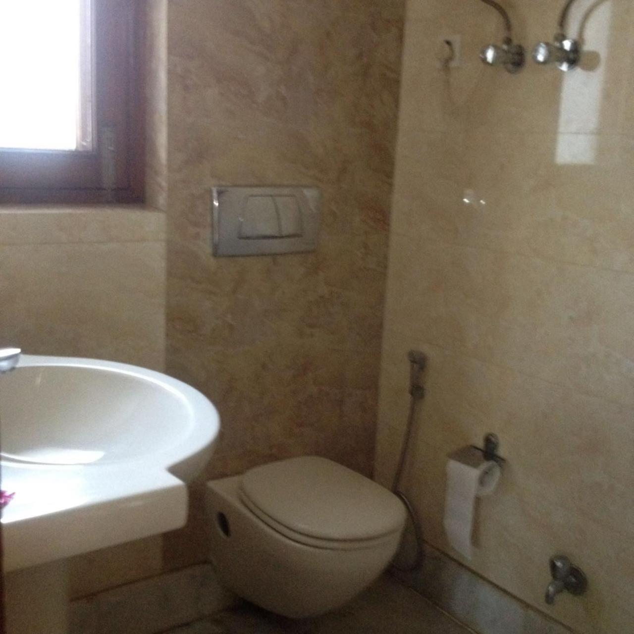 Hotel Vipul Grand Gurgáon Kültér fotó